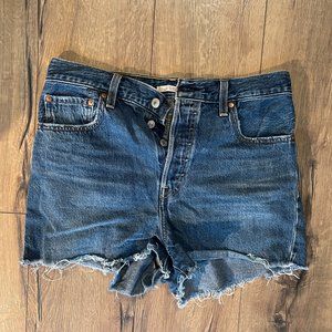 Levi's Ribcage Shorts, mid-wash